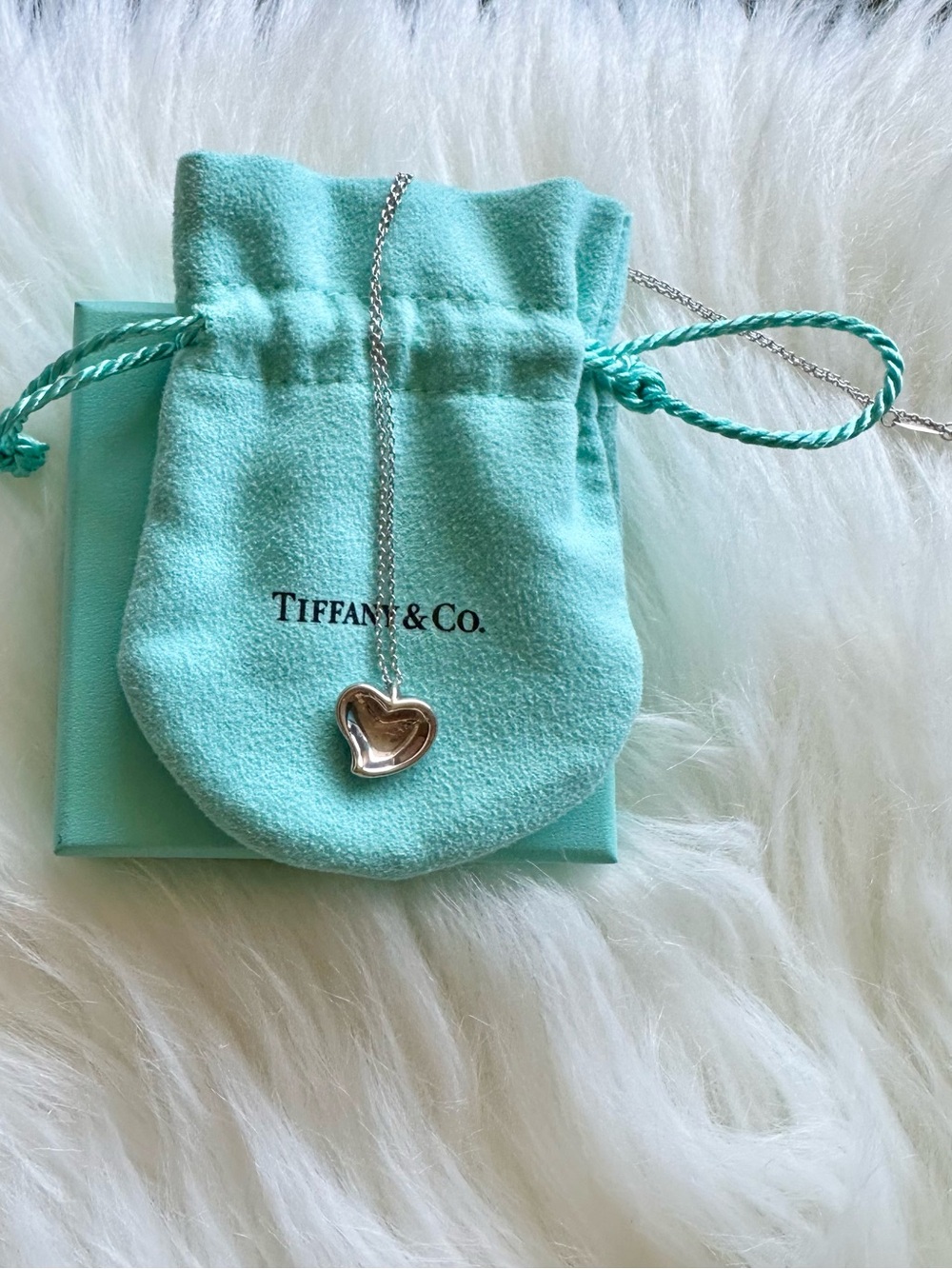 Tiffany & Co. Elsa Peretti Carved Full Heart Silver Pendant Necklace 16โ